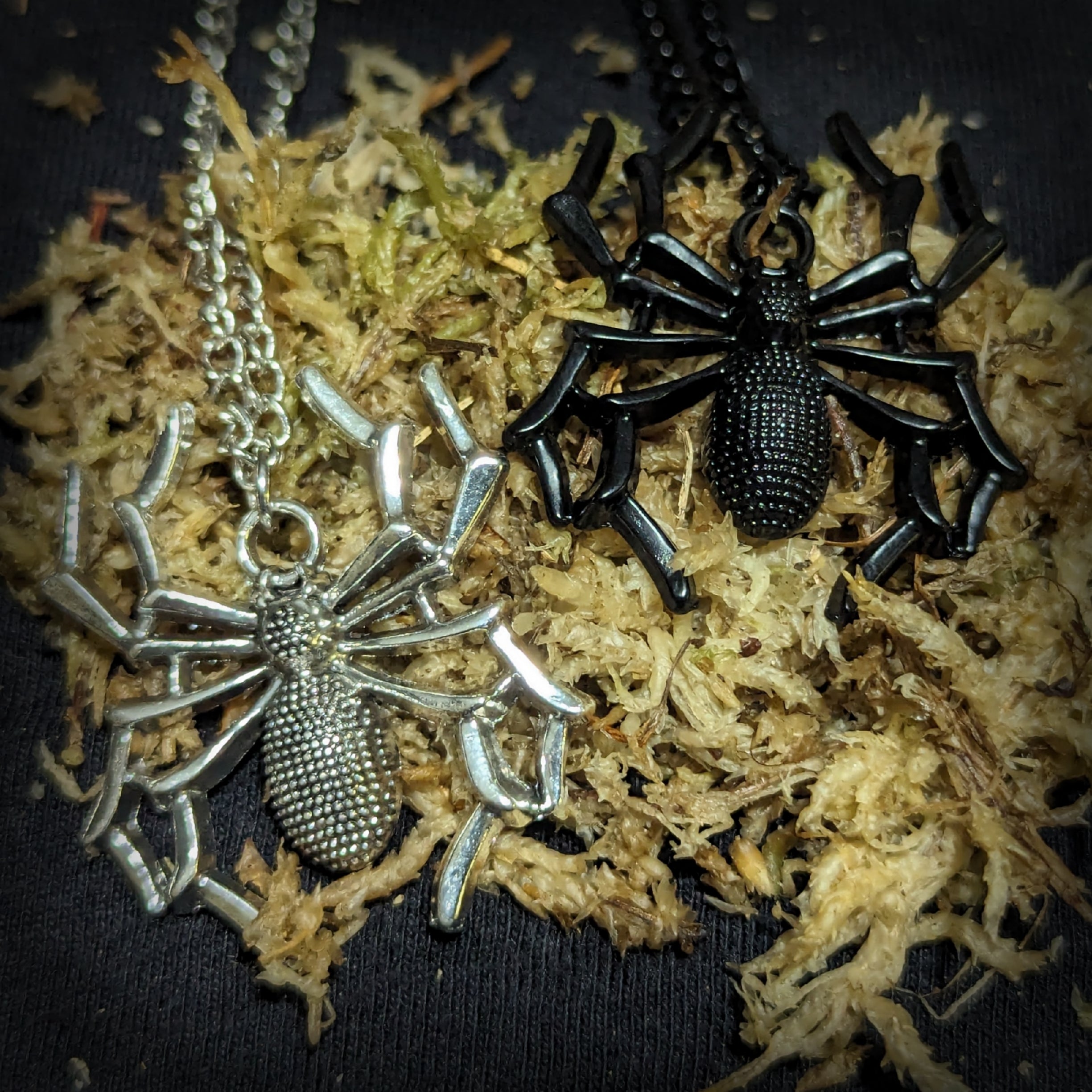 Metallic Spider Pendant